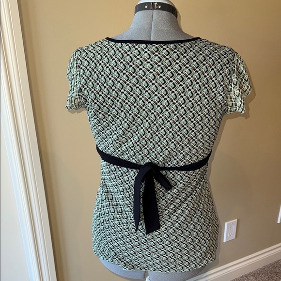 Denver Hayes Blouse Black Green Smocked Back Tie Shirt Top Office Women's Size M - Picture 4 of 10